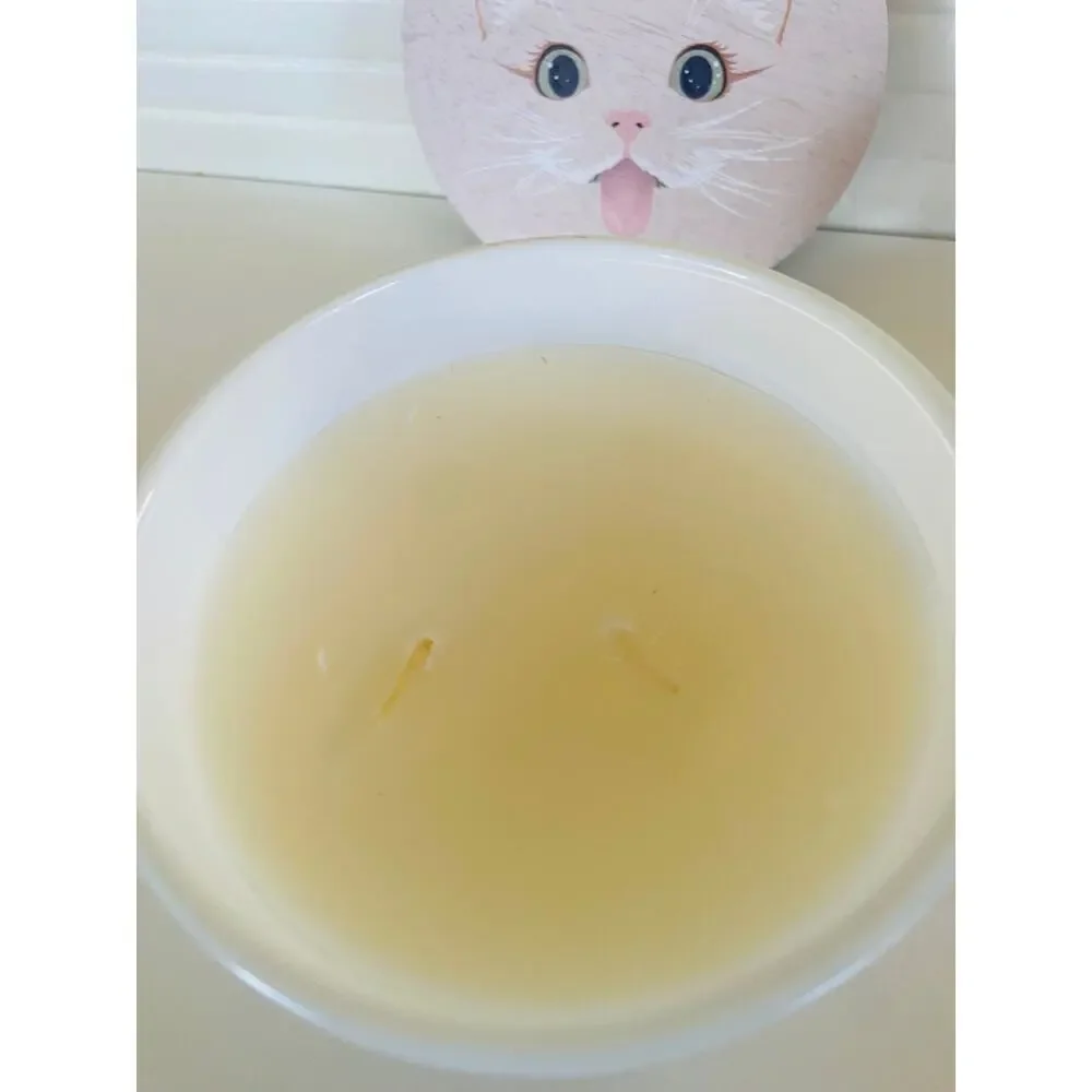 New Sand + Paws Cat Crisp White Fragrance Scented Pet Odor Neutralize Wax Candle